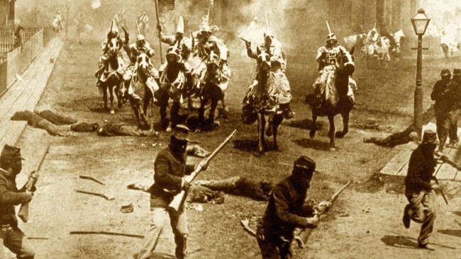 A still from the 1915 film Birth of a Nation.