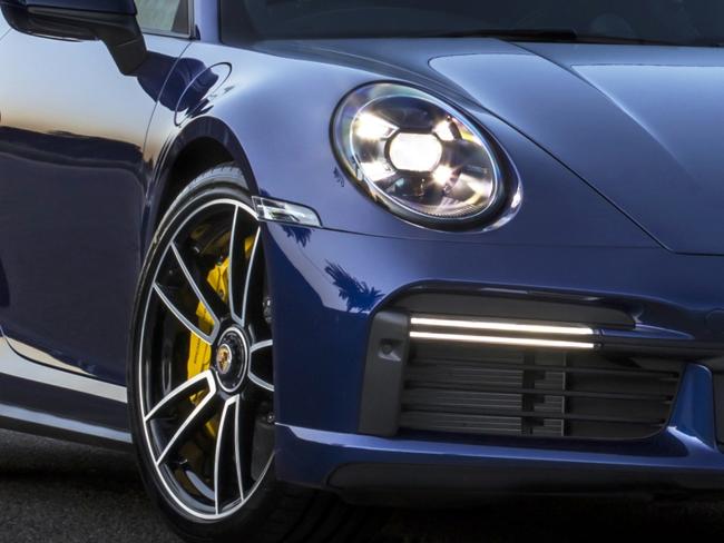 Photo of the 2020 Porsche 911 Turbo S