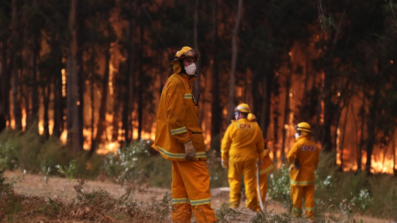 Victoria under total fire ban as extreme heatwave threaten the state