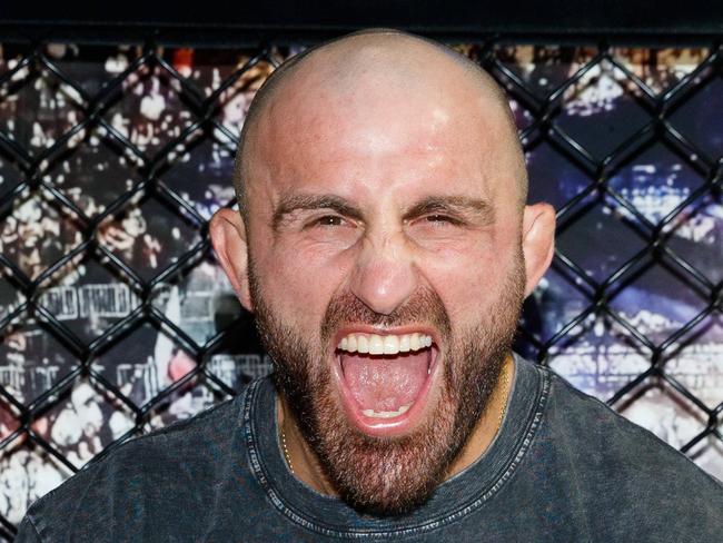 DAILY TELEGRAPH. UFC star Alex Volkanovski media event at UFC Gym, George St Sydney, where he discussed the benefits of MMA and gave a short masterclass with some local fighters. Saturday 08/02/2025. Picture by Max Mason-Hubers