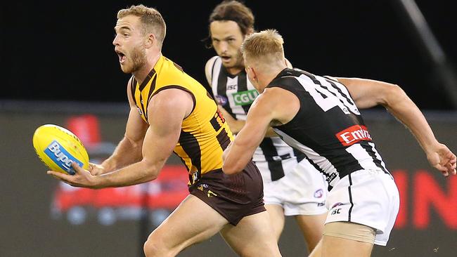 Tom Mitchell racked up 54 disposals against Collingwood. Picture: Michael Klein