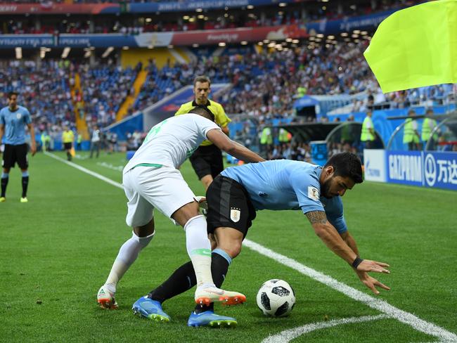 World Cup 2018: Luis Suarez goal enough to send lacklustre Uruguay through, The Independent