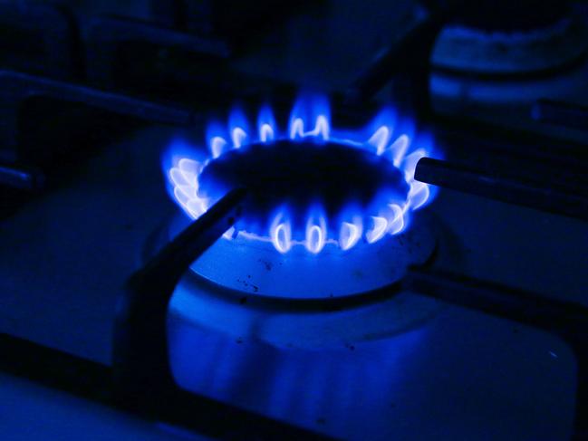 SYDNEY, AUSTRALIA - Newswire Photos August 01, 2022: A general view of a gas stove hot plate, asAustralia faces a gas crisis, the ACCC are placing pressure on the federal government and exporters to take action. Picture: NCA Newswire /Gaye Gerard