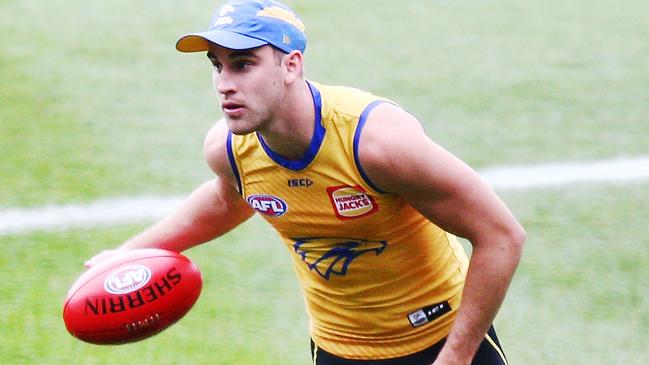 Elliot Yeo will be a midfielder only in 2019.