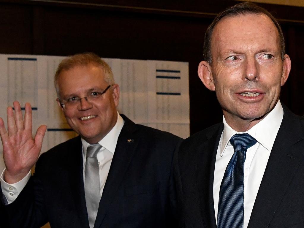 Australian Prime Minister Scott Morrison and former prime minister Tony Abbott arrive for a tribute dinner at the Miramare Gardens in Sydney, Thursday, November 7, 2019. (AAP Image/Bianca De Marchi) NO ARCHIVING