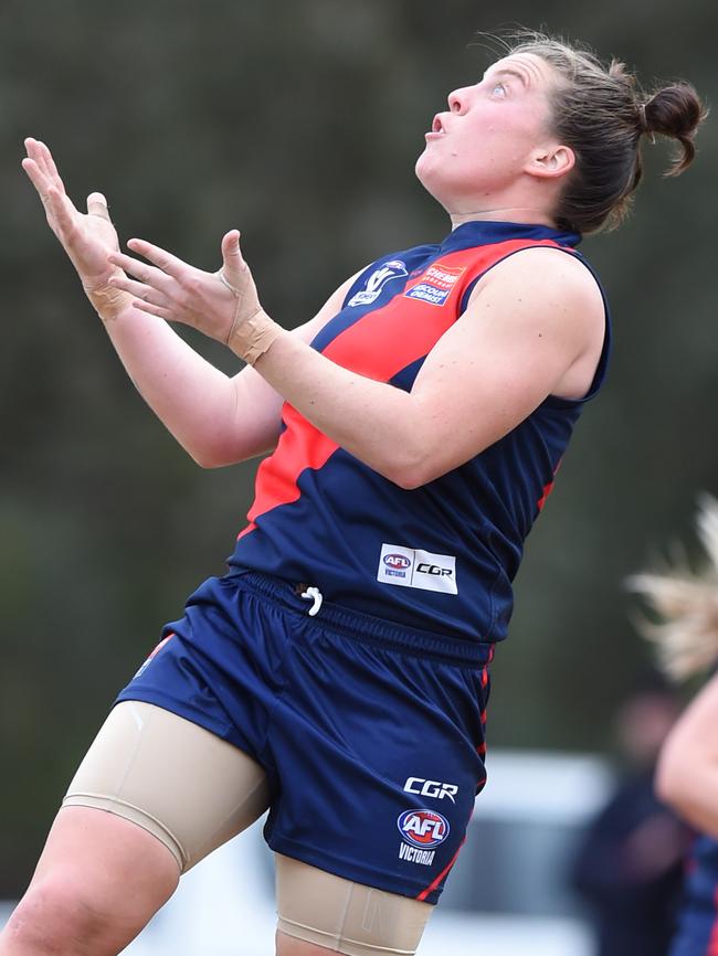 Lauren Moorcroft in action for Diamond Creek. Picture: Lawrence Pinder