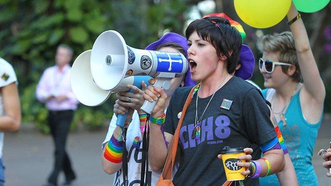 gay union protest