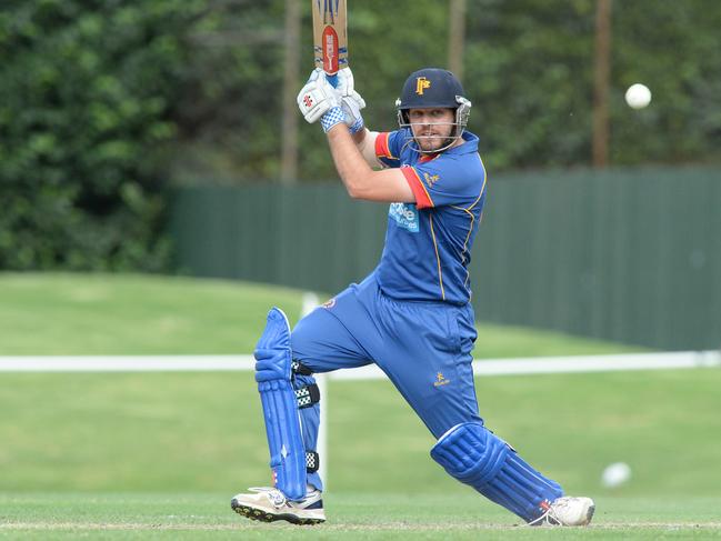 Frankston Peninsula batsman Dale Elmi. Picture: Chris Eastman