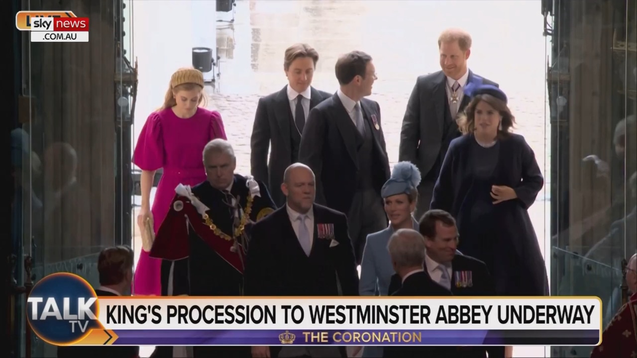 Prince Harry arrives at Westminster Abbey with his cousins Eugenie and Beatrice