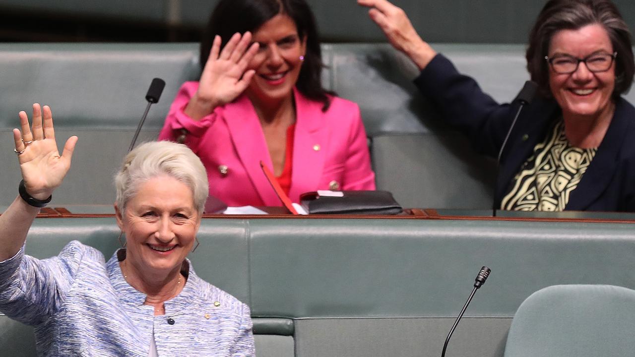 Some happy crossbenchers. Picture: Kym Smith