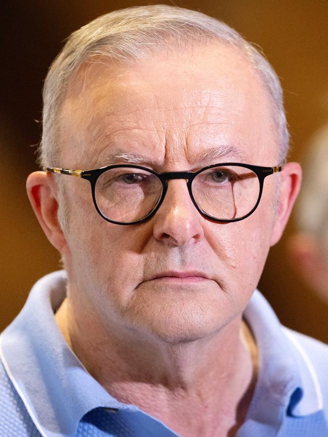 Prime Minister Anthony Albanese on the campaign trail. Picture: Mark Stewart / NewsWire