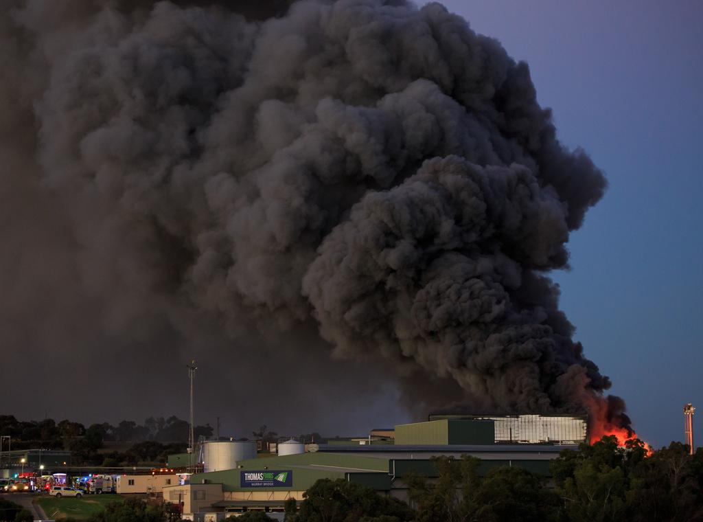 Fire at Thomas Food International, Murray Bridge. Picture: Leanne Walding Photography