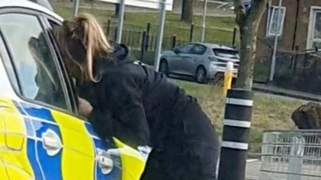 Cops Caught In 20 Minute Make Out Session Sky News Australia 