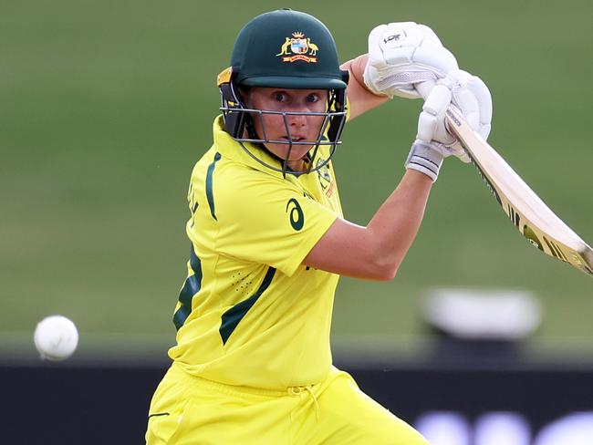 ‘Simply brilliant’: Aussie golden girl does it again