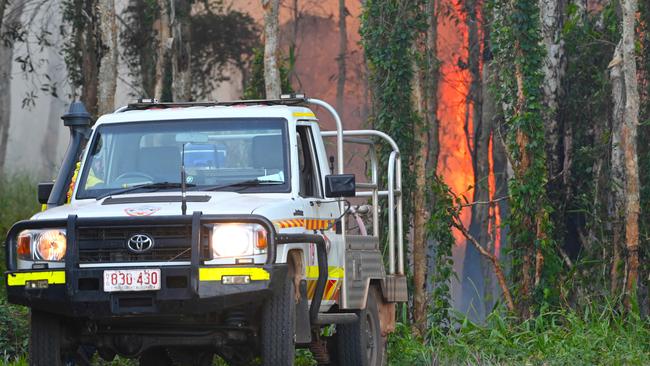 NT Fire and Rescue Palmerrston crew fighting the Bushfires at Coolalinga Pic Julianne Osborne