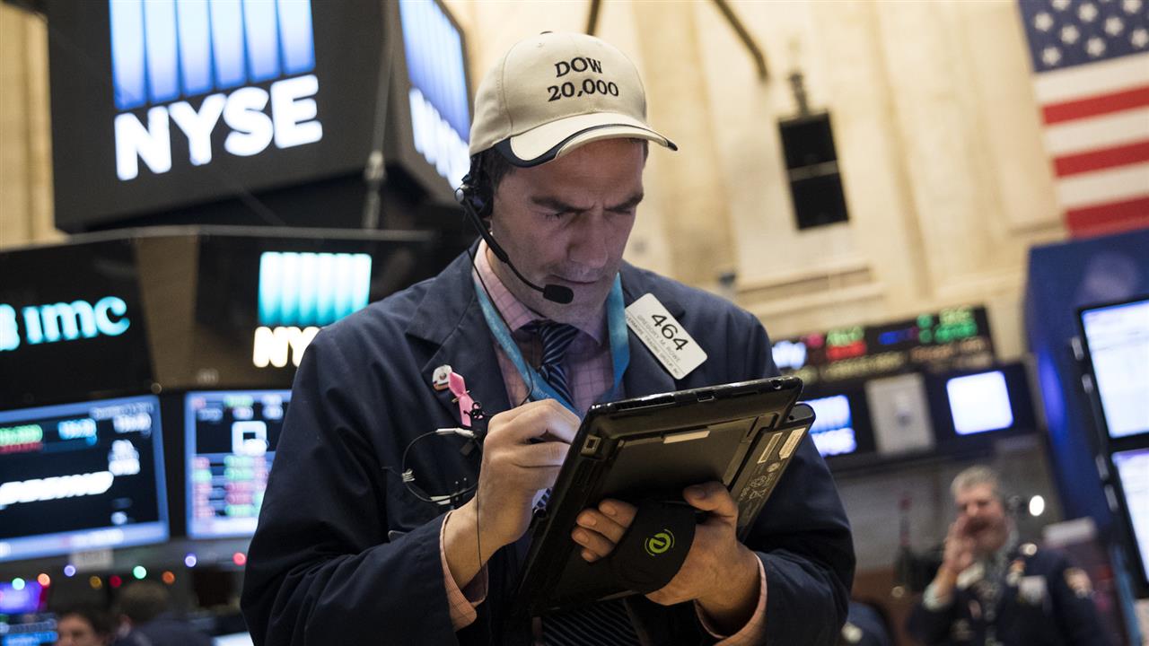 Dow Jones Industrial Average hits 20,000 for first time ever