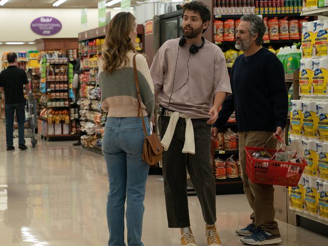 Lili Reinhart, Cooper Raiff and Mark Ruffalo in Hal and Harper.