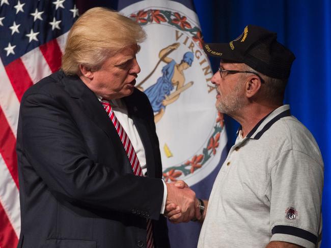 Veteran Gives Republican Presidential Nominee Donald Trump His Purple ...