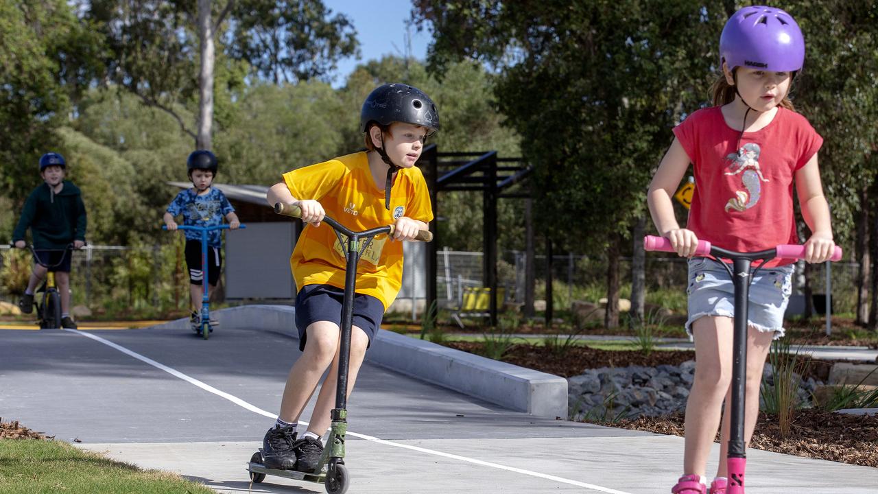 Kids were allowed out to play with their friends for months during lockdowns in Melbourne. Picture: Sarah Marshall/AAP