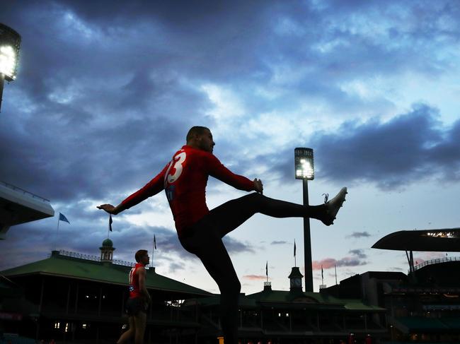 Lance Franklin and the Sydney Swans train under lights at the SCG ahead of the 2016 Grand Final against the Western Bulldogs. Picture: Phil Hillyard