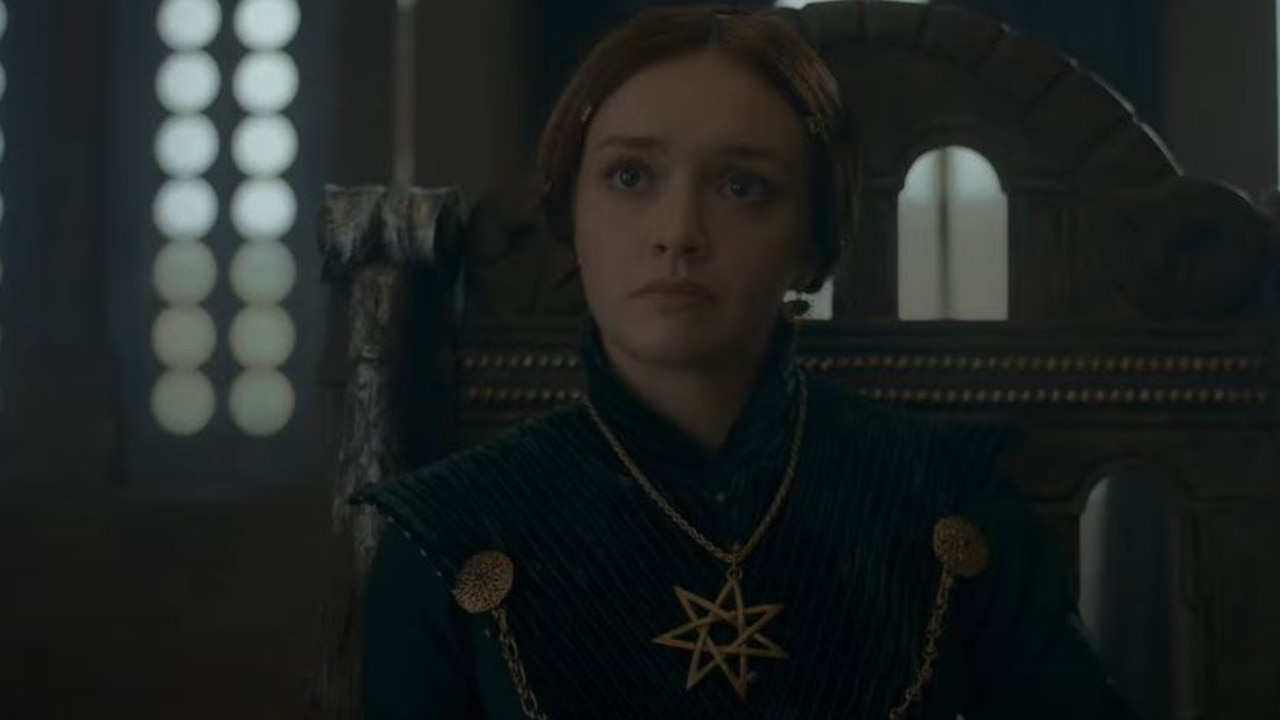 Note the Seven-Pointed Star necklace. Picture: Foxtel/Binge/HBO