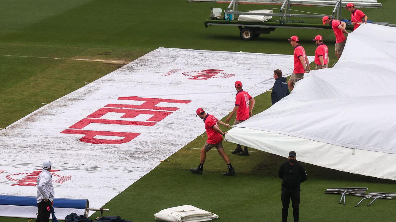 This has become an all-too common sight at SCG Tests. (Photo by DAVID GRAY / AFP)