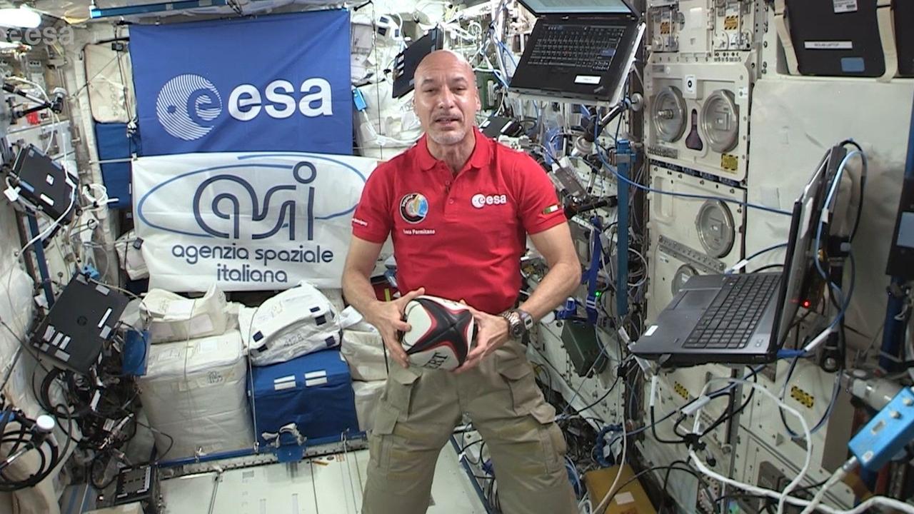 Italian astronaut Luca Parmitano will watch the Rugby World Cup from space.