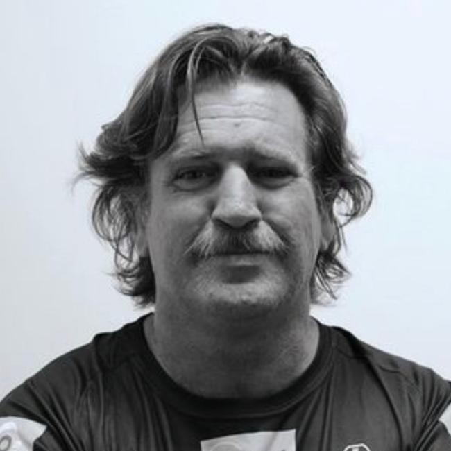 Gold Coast coach Des Hasler has shaved his mo.