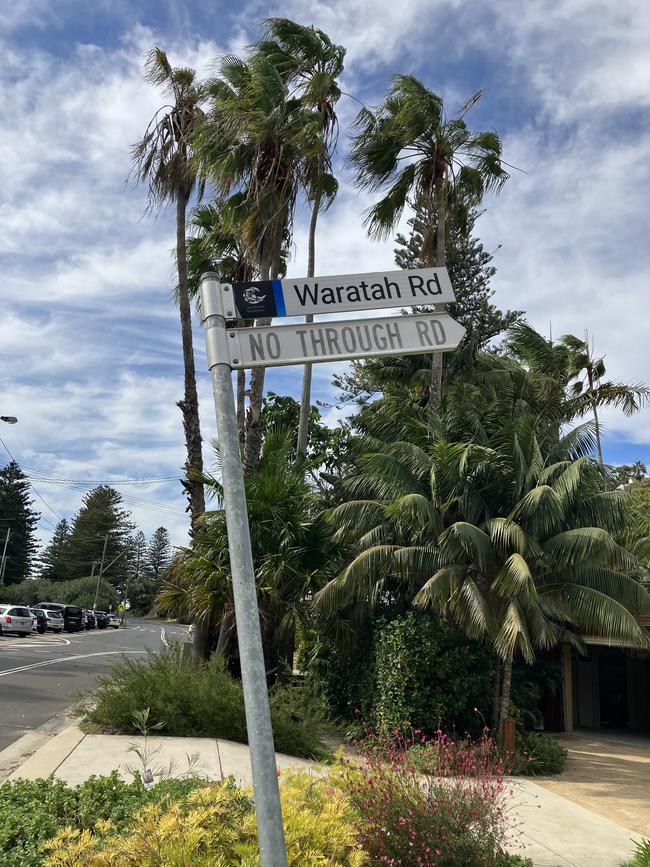 Waratah Rd at Palm Beach.