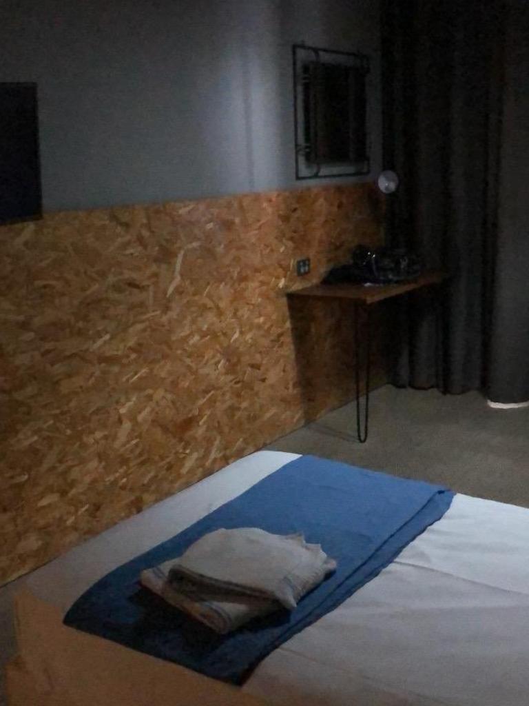 Lara Worthington posted photos of the hotel where her mum is spending 14 days of quarantine.