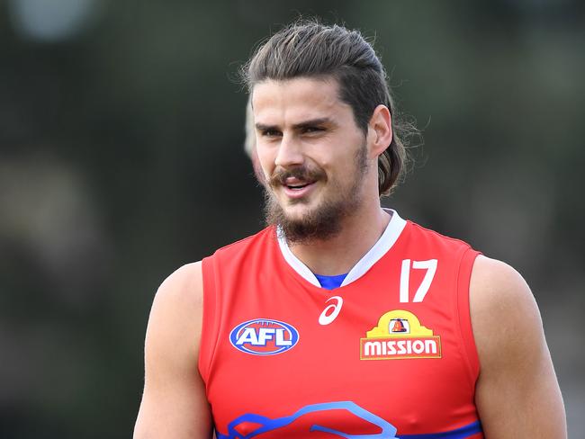 Tom Boyd is seen during a Western Bulldogs training session at Whitten Oval in Melbourne, Thursday, April 26, 2018. The Western Bulldogs play the Carlton Blues in round six of the AFL this Friday. (AAP Image/Julian Smith) NO ARCHIVING