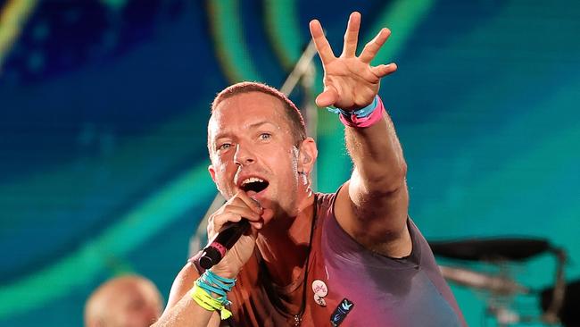 PERTH, AUSTRALIA - NOVEMBER 18: Chris Martin of Coldplay performs on stage at Optus Stadium on November 18, 2023 in Perth, Australia. (Photo by Paul Kane/Getty Images)