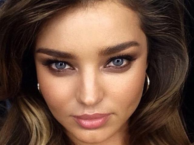 Miranda Kerr looking stunning ahead of a photo shoot. "Makeup look today by @hungvanngo." Picture: Instagram