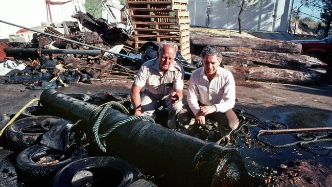 Eric Christiansen and Naoom Hanson with an unidentified cannon in 1985.