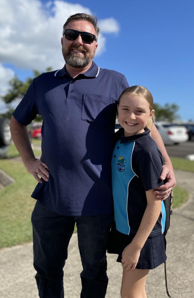 Steve Torr with his daughter and Mountain Creek State School student Emily. Photo: Asa Andersen.