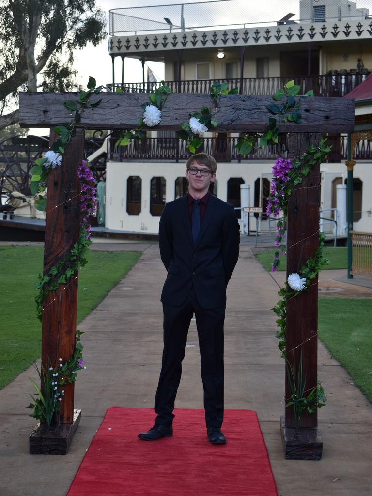 Mannum Community College students enjoyed their school formal at The Murray Princess on June 18. Picture: Michelle Mitchell. Mannum Community College.