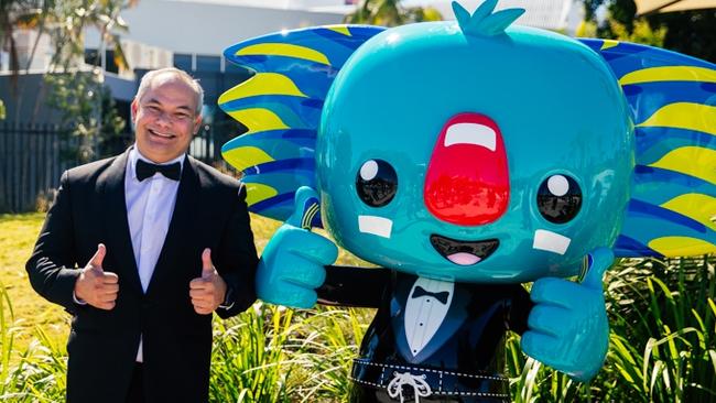 Gold Coast Mayor Tom Tate with Borobi.