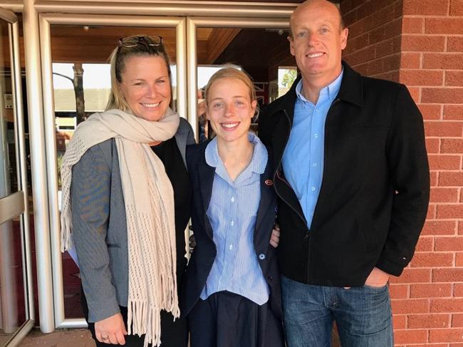 Super student Geordie Smith, with mum Karen Burns and dad Guyren Smith. Picture: Supplied.