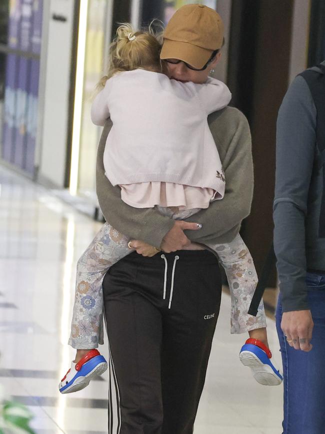 Katy Perry with her daughter. Picture: MEDIA-MODE.COM
