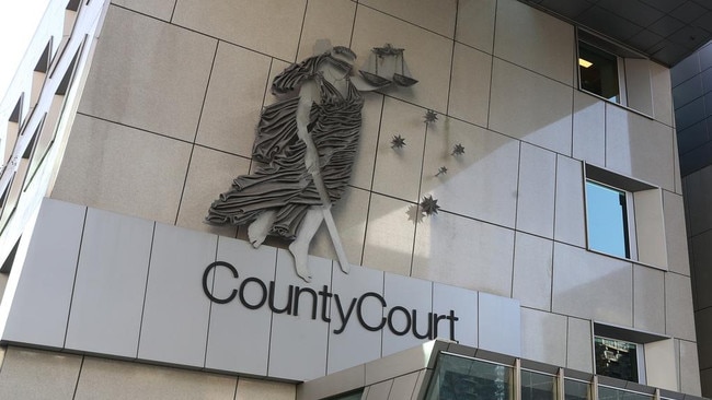 Daniel Currah pleaded guilty in the Circuit County Court in Mildura after sending an image of his penis to a 14-year-old.