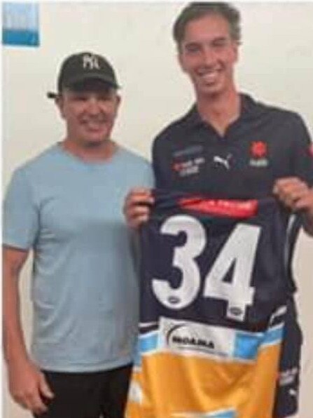 Jed Brereton receives his Bendigo Pioneers jumper. Picture: Facebook