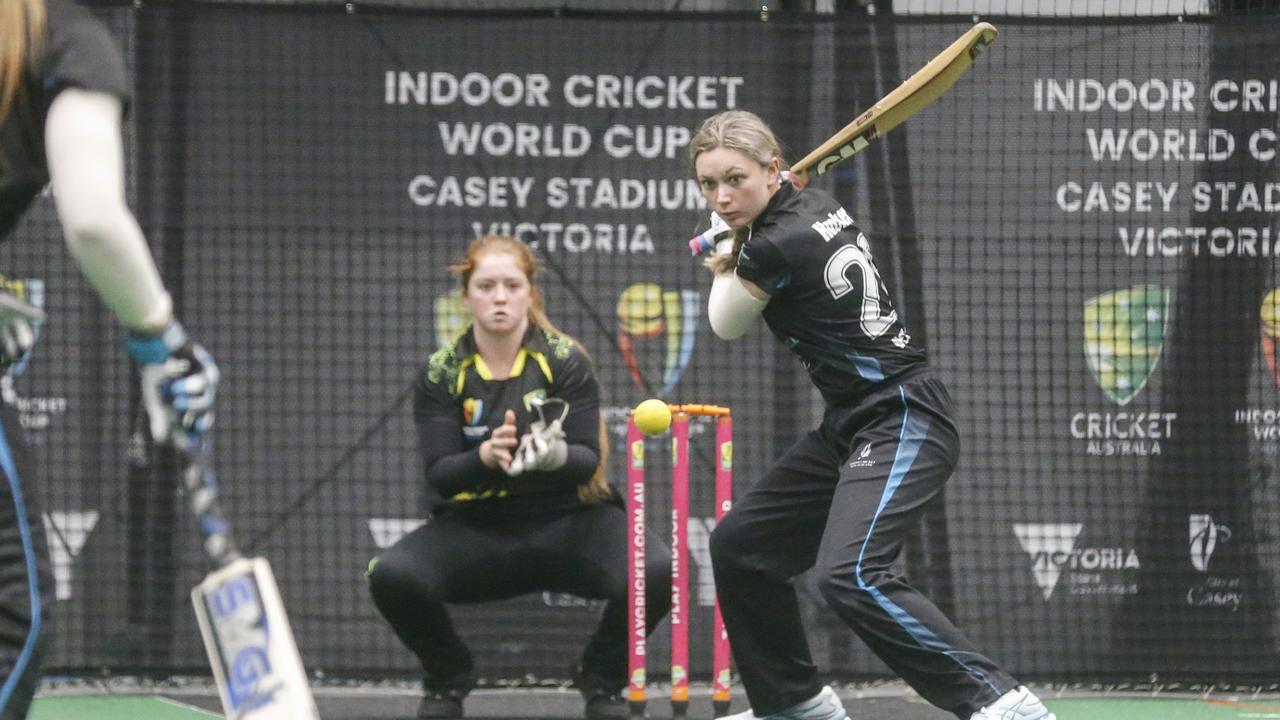 Australian keeper Stacy Rockliff and Amie Hucker(New Zealand). Picture: Valeriu Campan