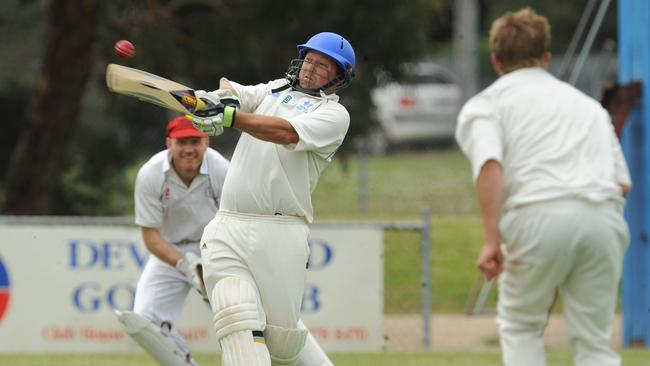 Darren Kerr dispatches a short ball to the boundary for Hastings.