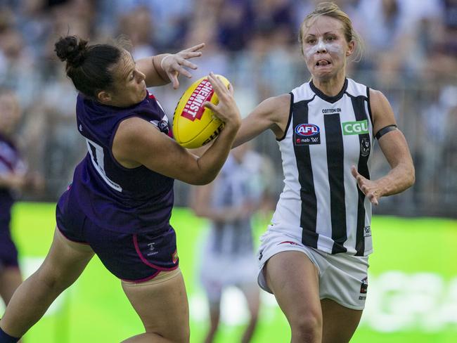 Ashlee Atkins takes a strong mark. Picture: AAP Images