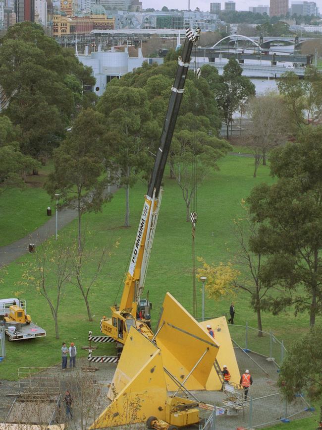 Vault being removed from Batman Park in 2002.