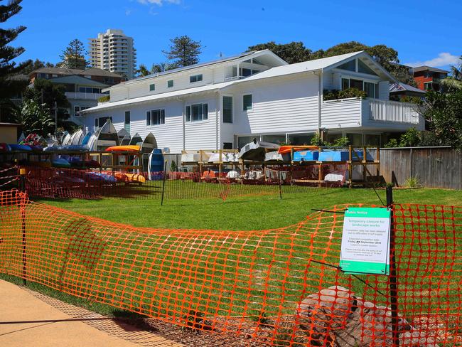 Exterior shots of Stuart St, Little Manly. taken from park next door