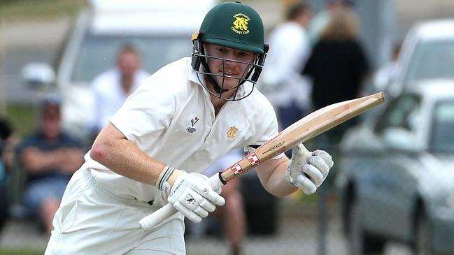 Elliot Brandon-Jones in action for Northcote. Picture: Hamish Blair