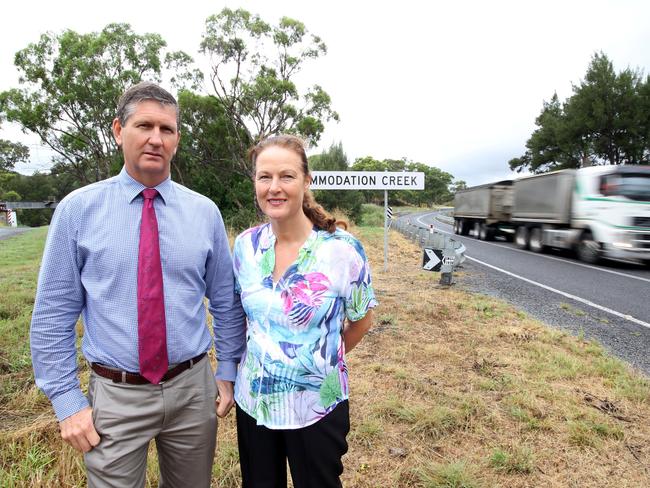 Southern Downs MP Lawrence Springborg with Southern Downs councillor Marika McNichol at the Accommodation Creek bridge on the New England Hwy south of Ballandean in December 2016.