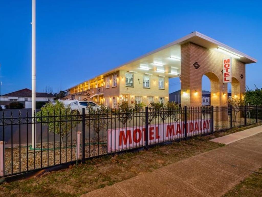 On the Macquarie River, Motel Mandalay is a Wellington landmark. Picture: Supplied