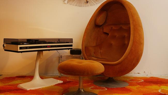 70s egg online chair